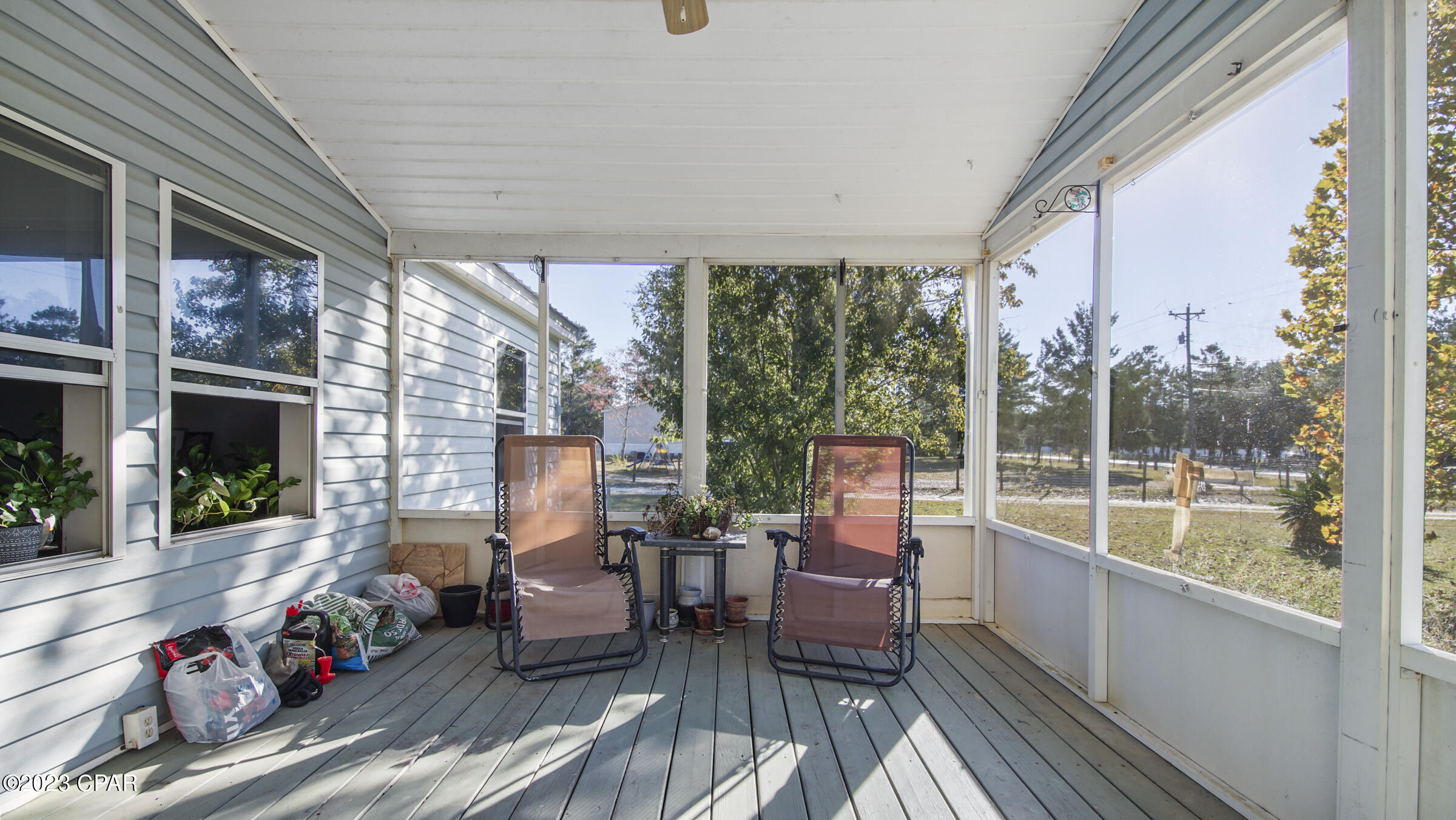 929 Spikes Road Southport, FL 32409 - Photo 6 of 24 Gallery Image 6