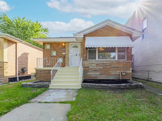 $199,000 | 8139 South Exchange Avenue, Chicago, IL 60617