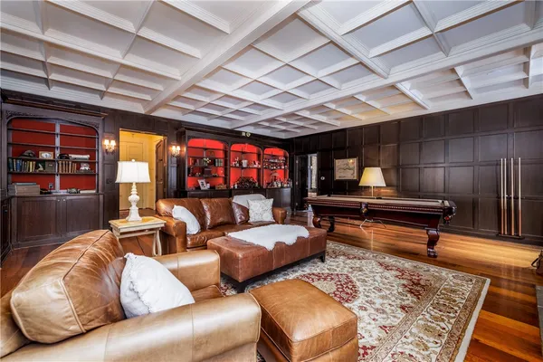 $949,900 | 901 East Avenue, Unit A, Rochester, NY 14607