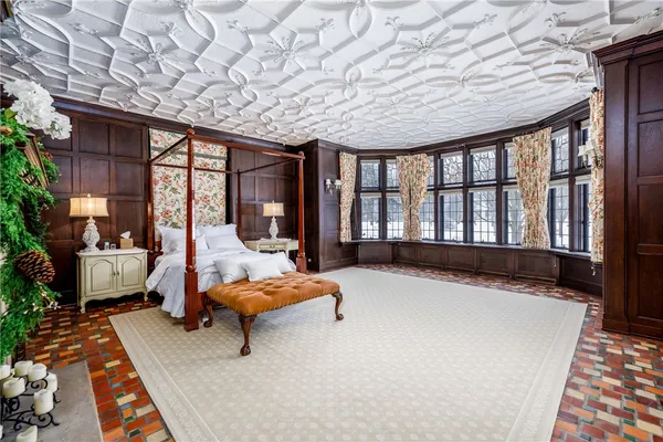 $949,900 | 901 East Avenue, Unit A, Rochester, NY 14607