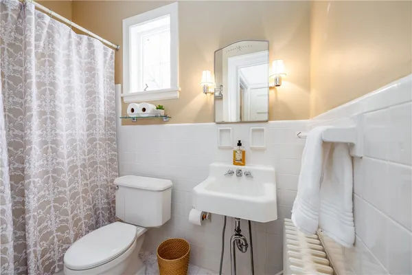 $949,900 | 901 East Avenue, Unit A, Rochester, NY 14607