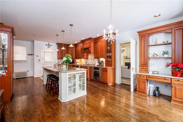 $949,900 | 901 East Avenue, Unit A, Rochester, NY 14607