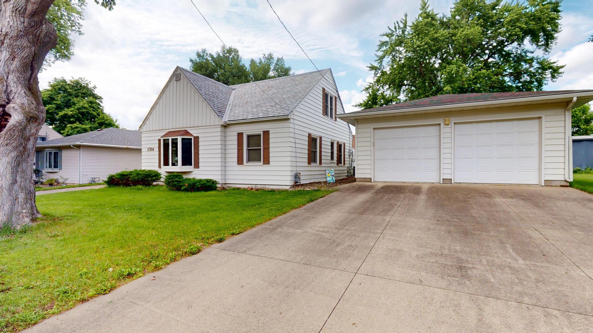 1314 Dunham Street Albert Lea, MN 56007 - Photo 28 of 32