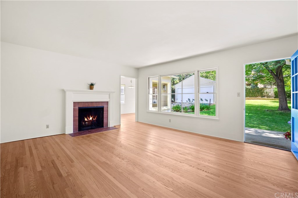 617 Barry Place Altadena, CA 91001 - Photo 5 of 36