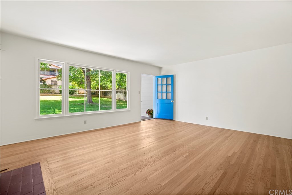 617 Barry Place Altadena, CA 91001 - Photo 7 of 36