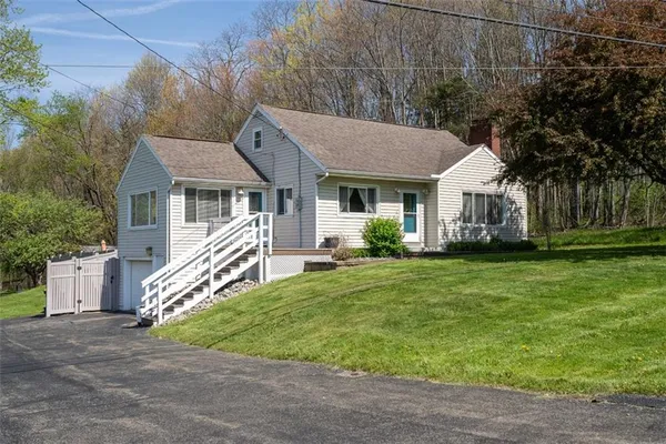 $244,900 | 1007 Willowbrook Road, New Castle, PA 16101