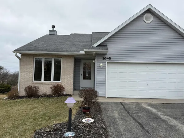 $328,000 | 1045 Saddle Ridge, Portage, WI 53901