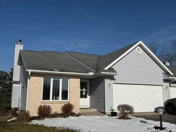 $328,000 | 1045 Saddle Ridge, Portage, WI 53901