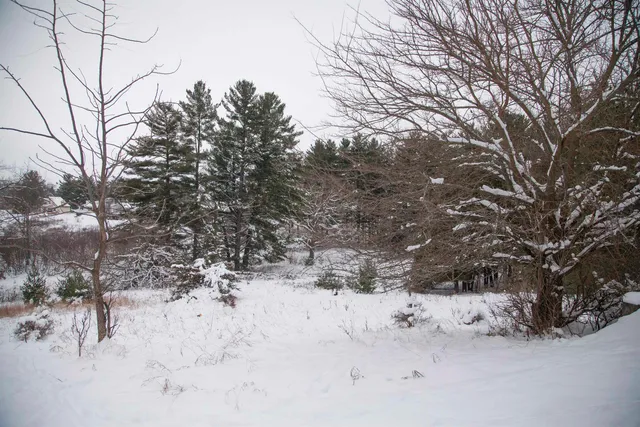 $330,000 | 1045 Saddle Ridge, Portage, WI 53901