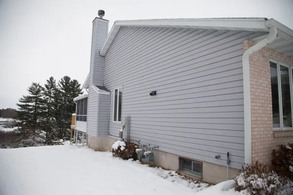 $328,000 | 1045 Saddle Ridge, Portage, WI 53901