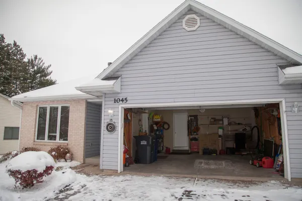 $328,000 | 1045 Saddle Ridge, Portage, WI 53901