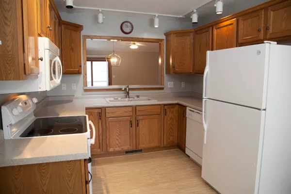 $328,000 | 1045 Saddle Ridge, Portage, WI 53901