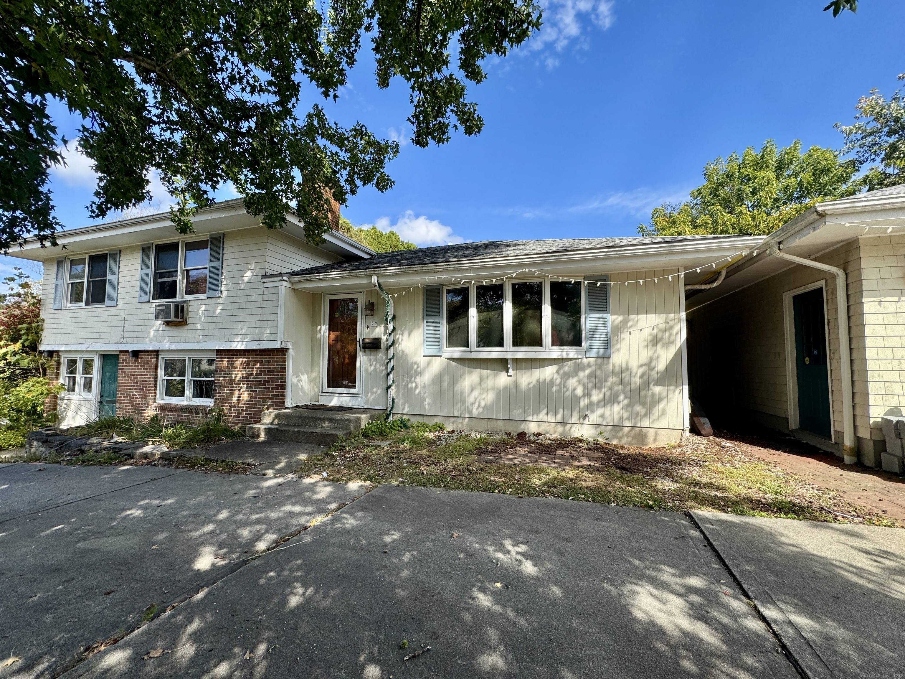 27 Sycamore Road Norwich, CT 06360 - Photo 5 of 28