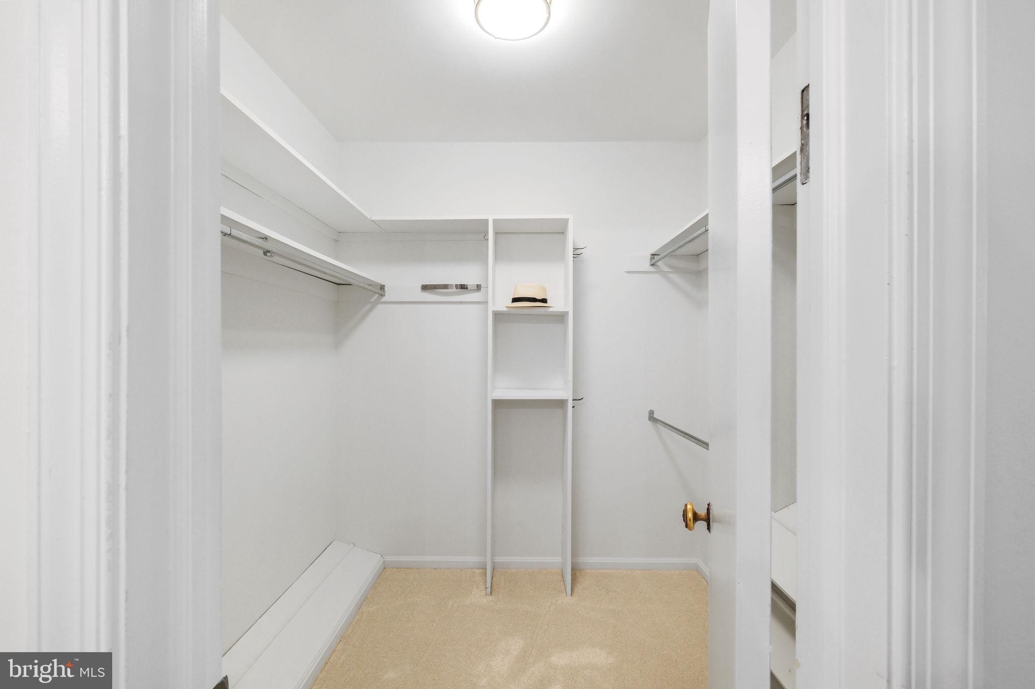 6204 Clearwood Road Bethesda, MD 20817 - Photo 32 of 63 Primary Suite