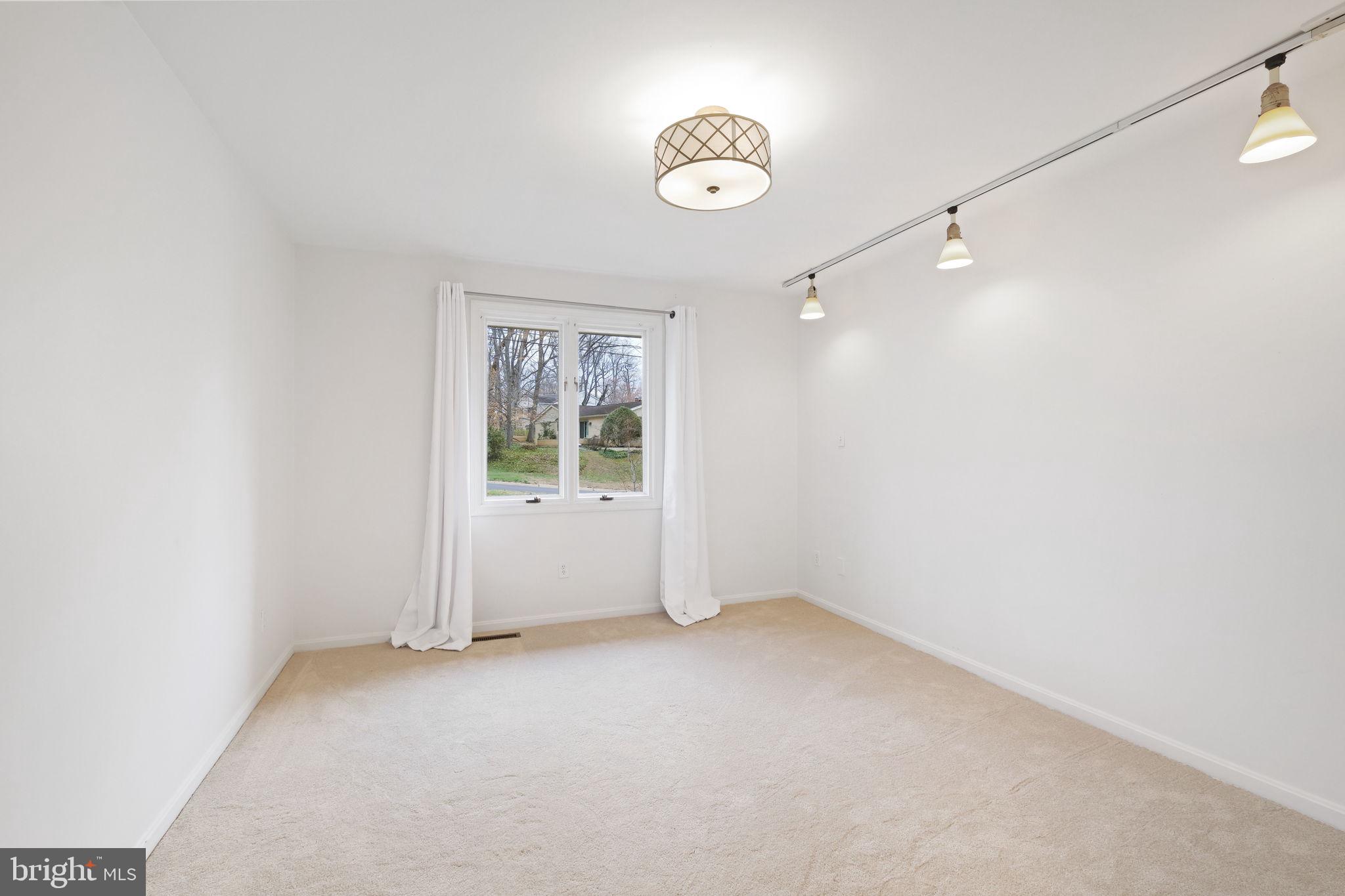 6204 Clearwood Road Bethesda, MD 20817 - Photo 35 of 63 Bedroom 3