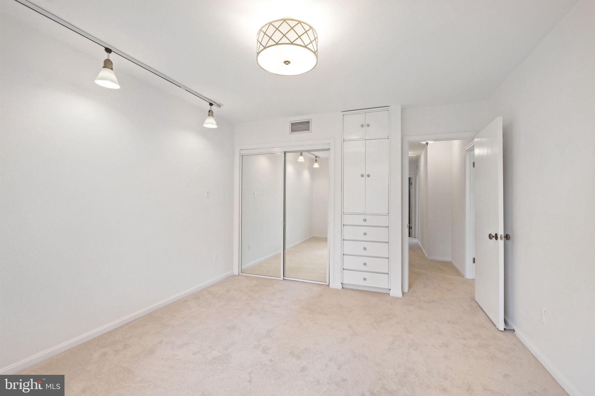 6204 Clearwood Road Bethesda, MD 20817 - Photo 36 of 63 Bedroom 3