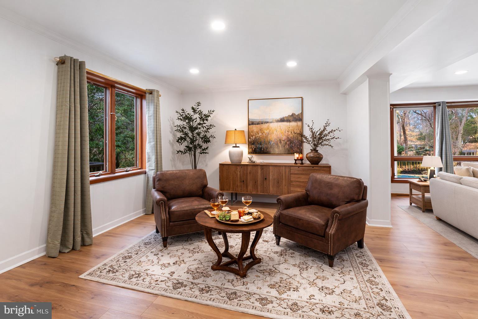 6204 Clearwood Road Bethesda, MD 20817 - Photo 44 of 63 Full Bar