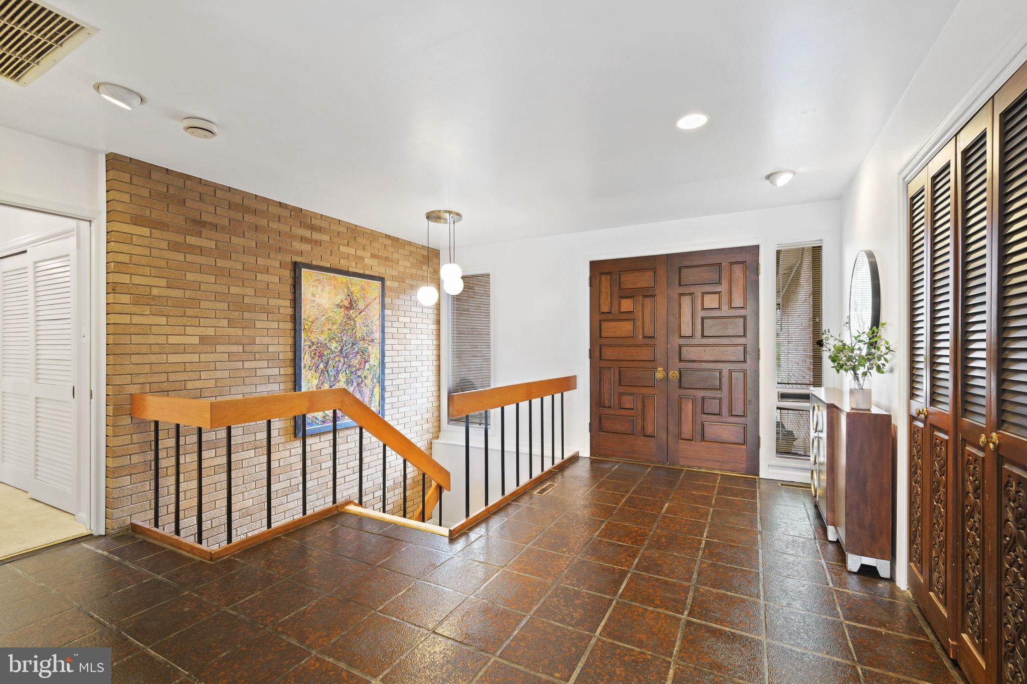 6204 Clearwood Road Bethesda, MD 20817 - Photo 8 of 63 Foyer