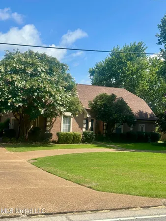 $2,400 | 814 Byhalia Road, Hernando, MS 38632