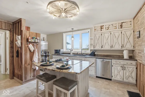 $1,500,000 | 7234 West 200 South, Jamestown, IN 46147