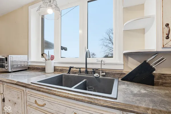 $1,500,000 | 7234 West 200 South, Jamestown, IN 46147