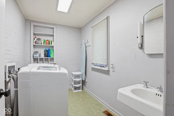 $1,500,000 | 7234 West 200 South, Jamestown, IN 46147