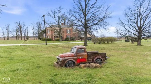 $1,500,000 | 7234 West 200 South, Jamestown, IN 46147