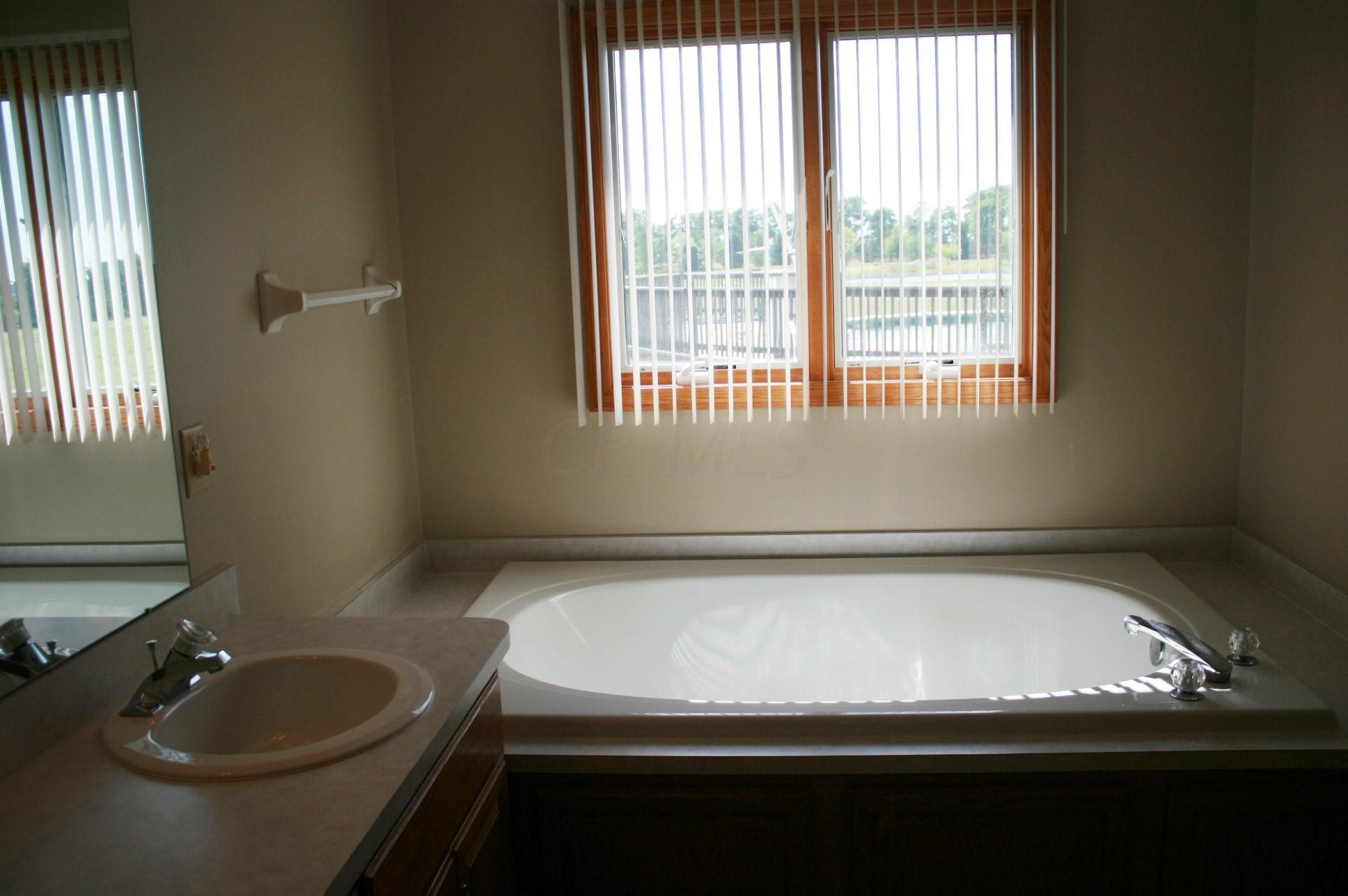 6827 Thomas Road Radnor, OH 43066 - Photo 27 of 81