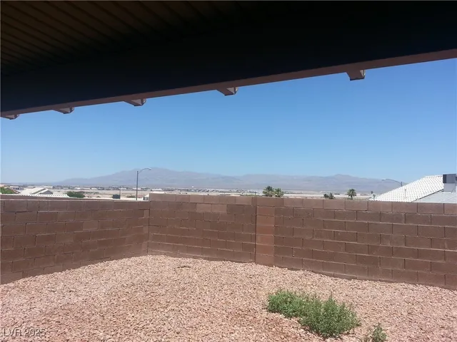 $1,800 | 6674 Jordan River Drive, Las Vegas, NV 89156