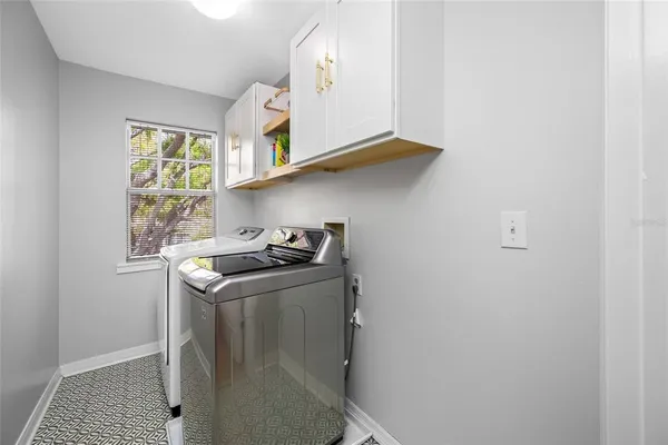 $5,500 | 2808 Southpointe Lane, Tampa, FL 33611