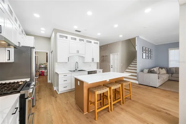 $5,500 | 2808 Southpointe Lane, Tampa, FL 33611