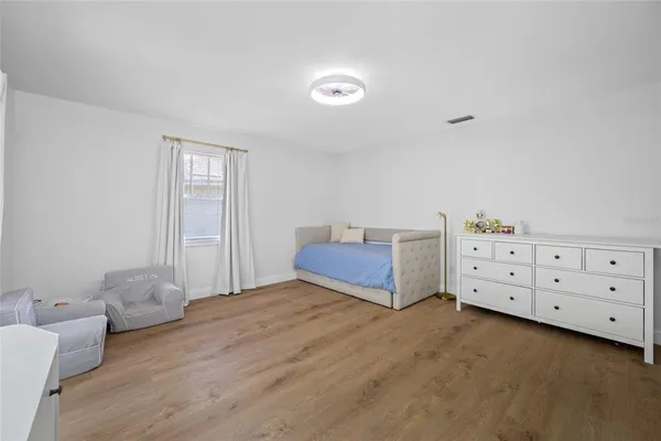 $5,500 | 2808 Southpointe Lane, Tampa, FL 33611