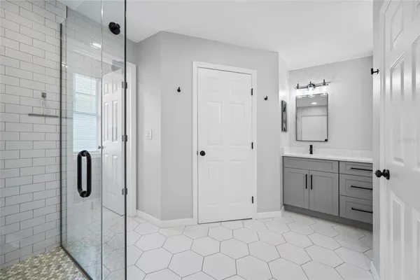 $5,500 | 2808 Southpointe Lane, Tampa, FL 33611