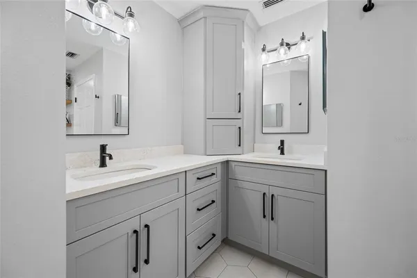 $5,500 | 2808 Southpointe Lane, Tampa, FL 33611