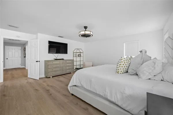 $5,500 | 2808 Southpointe Lane, Tampa, FL 33611