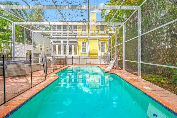 $5,500 | 2808 Southpointe Lane, Tampa, FL 33611