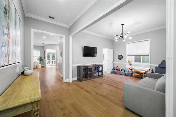 $5,500 | 2808 Southpointe Lane, Tampa, FL 33611