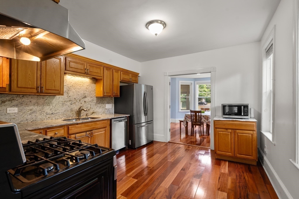 35 Lakeview Road Foxboro, MA 02035 - Photo 7 of 35 Gallery Image 7