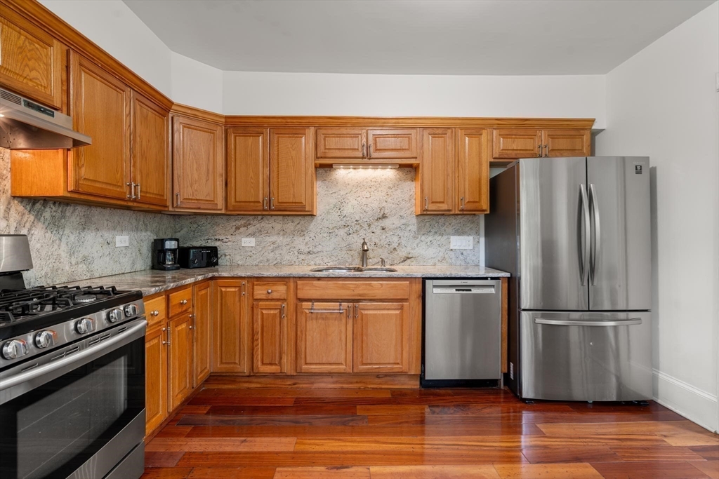 35 Lakeview Road Foxboro, MA 02035 - Photo 8 of 35 Gallery Image 8