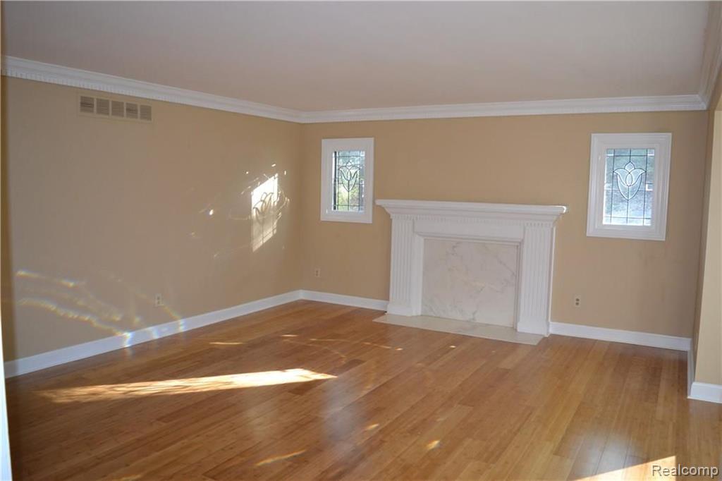 660 Birch Tree Court Rochester Hills, MI 48306 - Photo 5 of 38