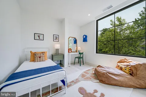 $1,185,000 | 2905 Newark Street Northwest, Washington, DC 20008