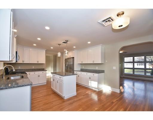 19 Greenview Road Stoneham, MA 02180 - Photo 3 of 16 Gallery Image 3