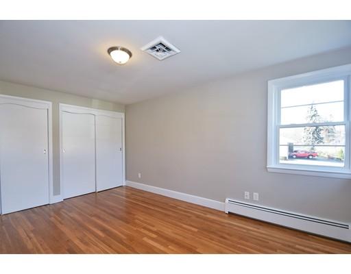 19 Greenview Road Stoneham, MA 02180 - Photo 7 of 16 Gallery Image 7