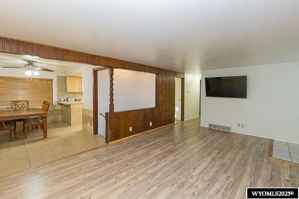 902 Valley Street Rock Springs, WY 82901 - Photo 11 of 43