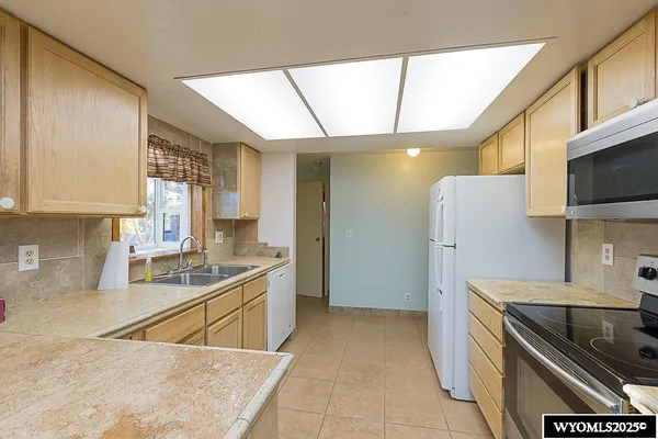 $300,000 | 902 Valley Street, Rock Springs, WY 82901