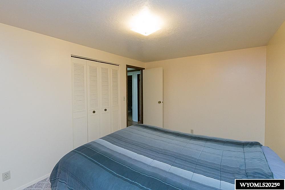 902 Valley Street Rock Springs, WY 82901 - Photo 22 of 43