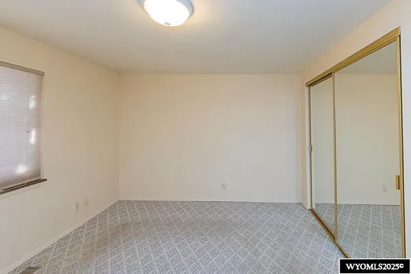 $300,000 | 902 Valley Street, Rock Springs, WY 82901