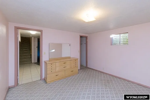 $300,000 | 902 Valley Street, Rock Springs, WY 82901