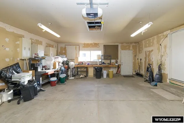 $300,000 | 902 Valley Street, Rock Springs, WY 82901