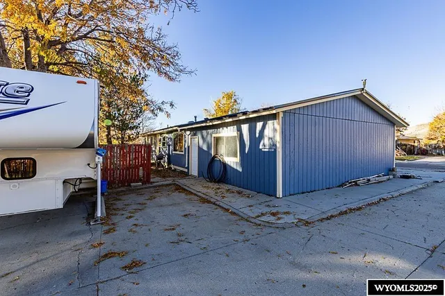 $300,000 | 902 Valley Street, Rock Springs, WY 82901